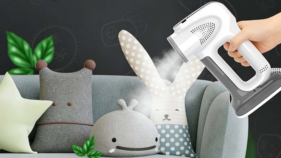 Lint & Dust Absorbing Garment Steamer